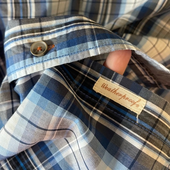 Weatherproof button down • Mens Medium - Picture 3 of 7